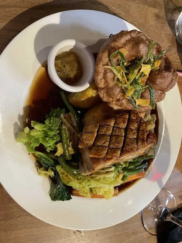 JAN ROONEY_The Curlew_Robertsbridge_review