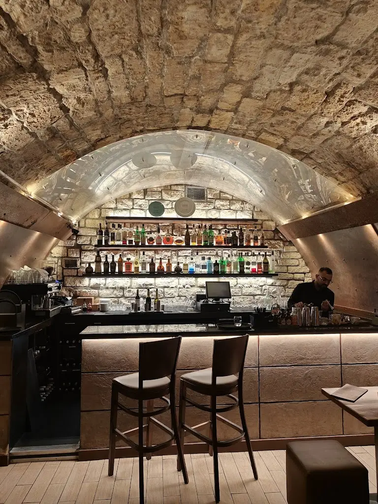 Sotto Sotto_Bath_slider_image_3