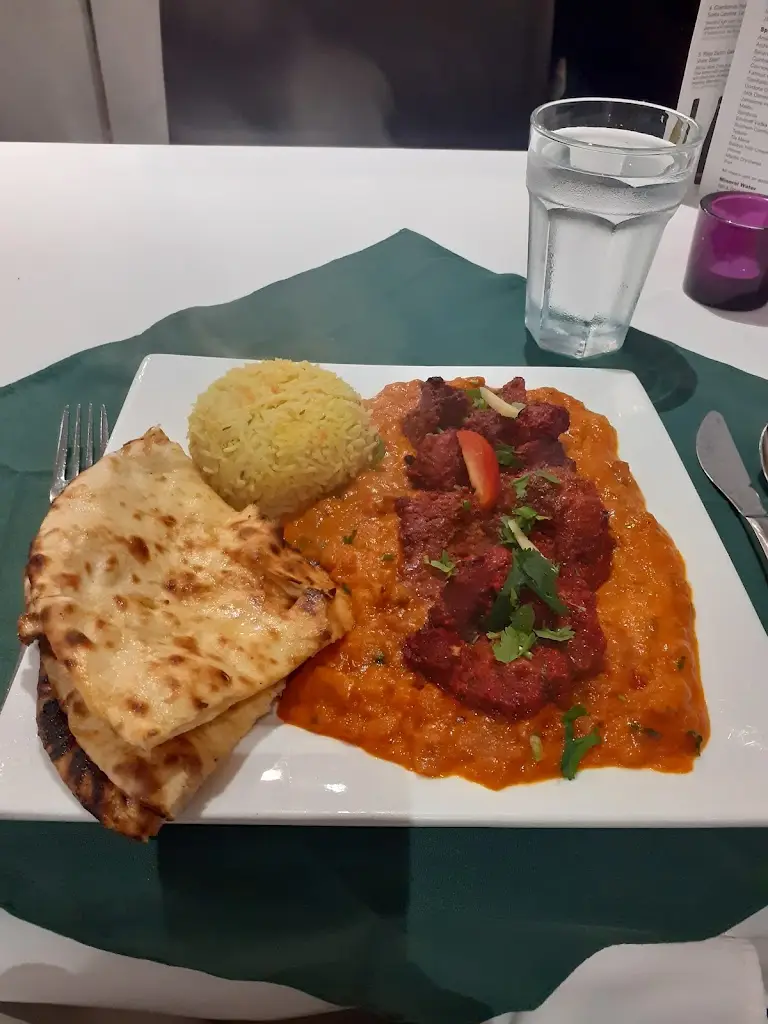 Alan Simpson_Kathmandu Gurkha Ripley_Ripley_review