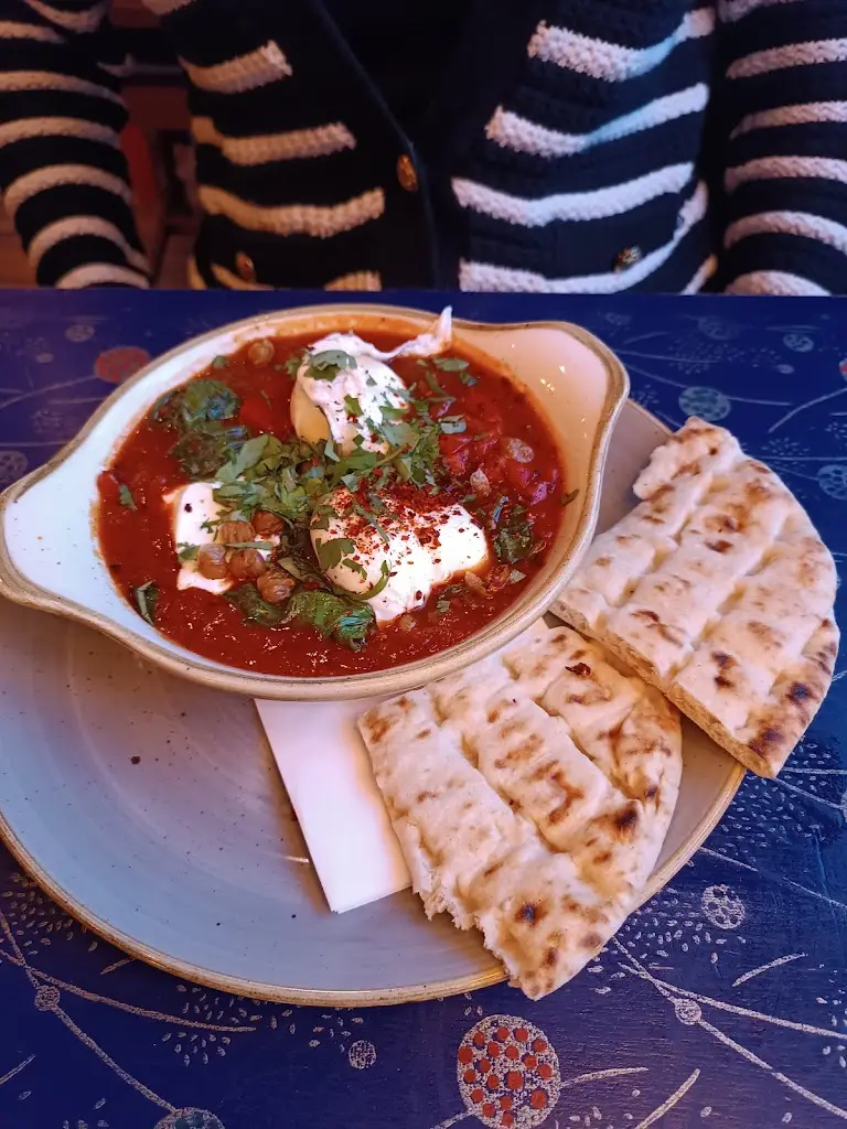 Victoria Symonds_Posadero Lounge_Redhill_review