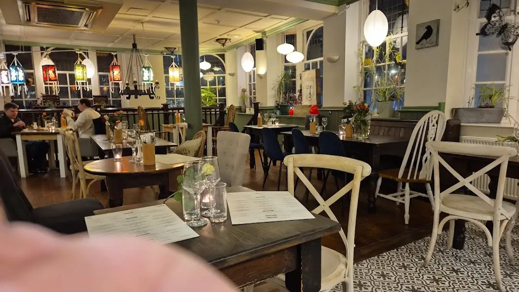 Ross L_The Junction Pub & Eatery_Redhill_review