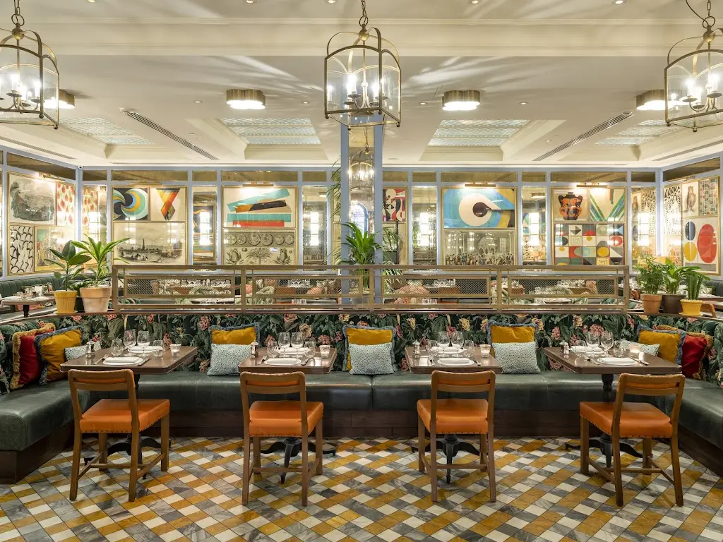 The Ivy Bath Brasserie & Garden restaurant à Bath