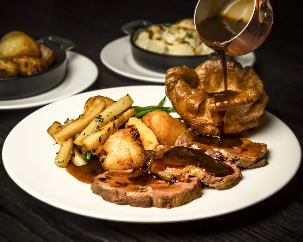 The Plough_Redhill_slider_image_2