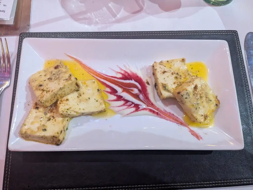 Tim D_The Joshua Tree_Redhill_review