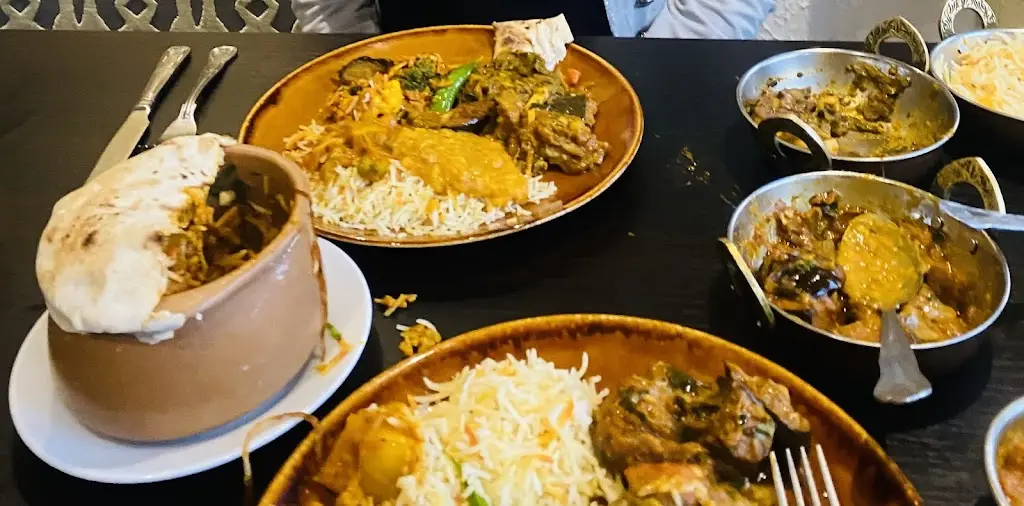 lara smith_Trishala - Authentic Indian Restaurant_Redhill_review
