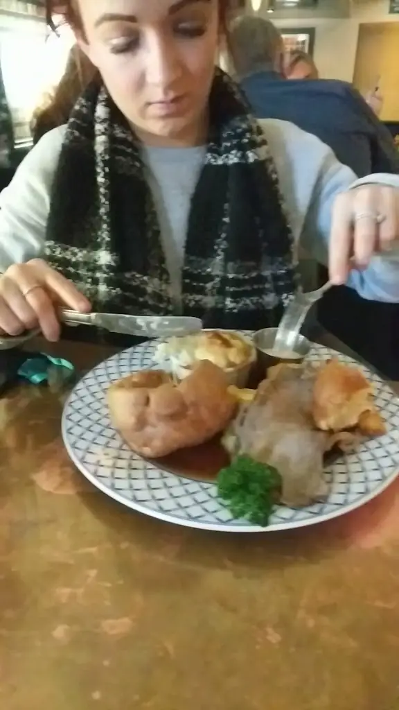 The Bletchingley Arms_Redhill_slider_image_2