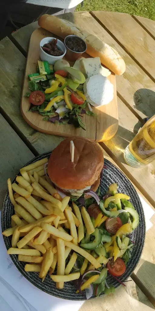 Menu_Inn on the Pond_Redhill_image_9