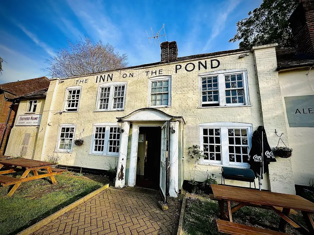 IVD D83_Inn on the Pond_Redhill_review