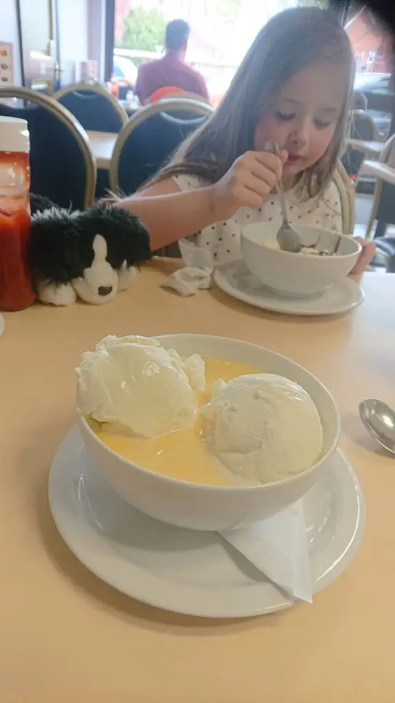 Menu_Old Pop Inn Cafe_Redhill_image_9