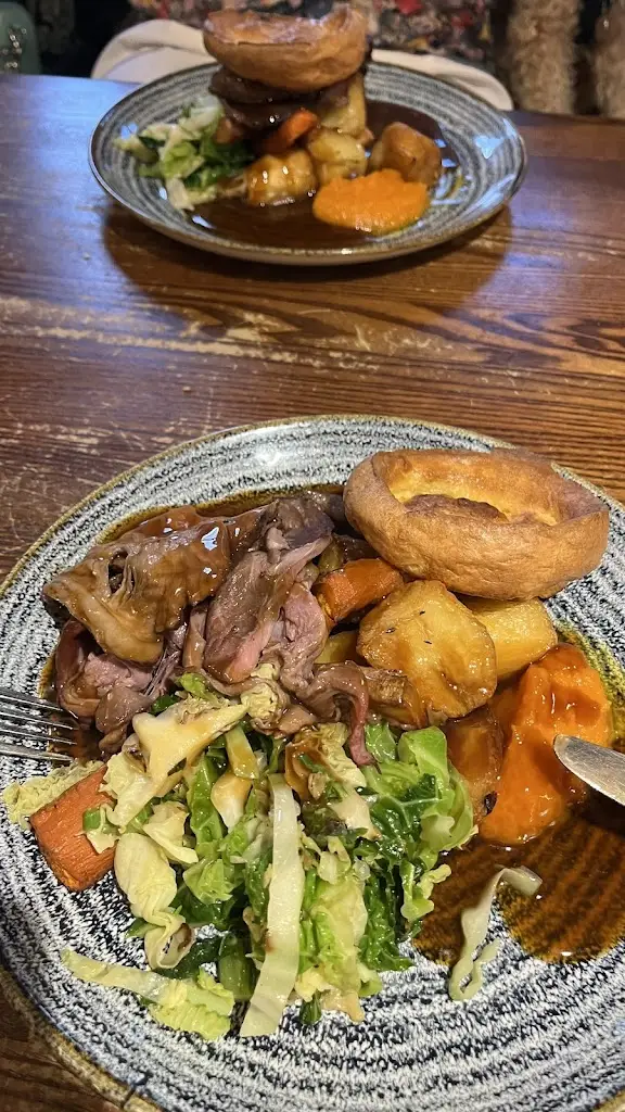 asaad Al-Siaidi_The Bowl Inn, Almondsbury_Almondsbury_review