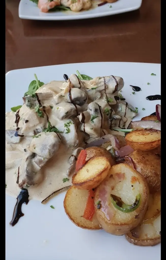 Hot Lava Italian Restaurant_Ripon_slider_image_2