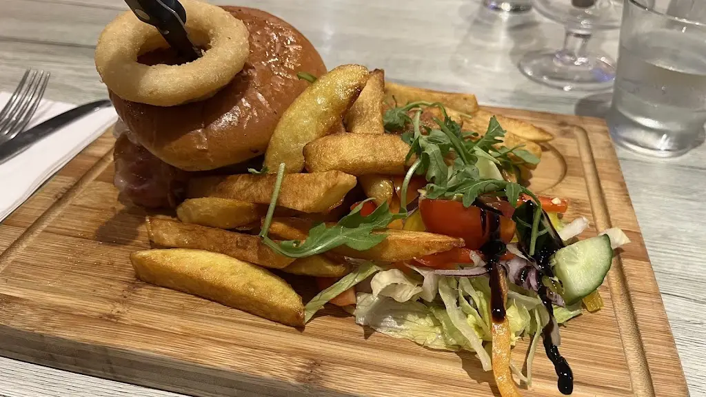 Hot Lava Italian Restaurant_Ripon_slider_image_3