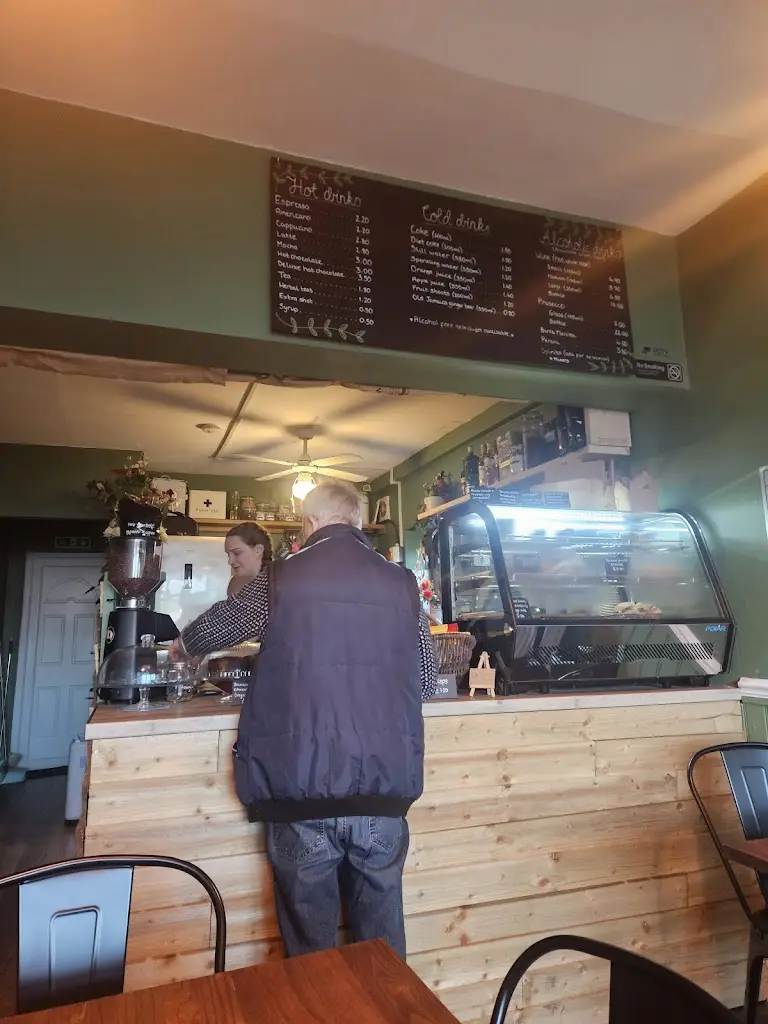 Ellie Futers_Some Beans_Rowlands Gill_review