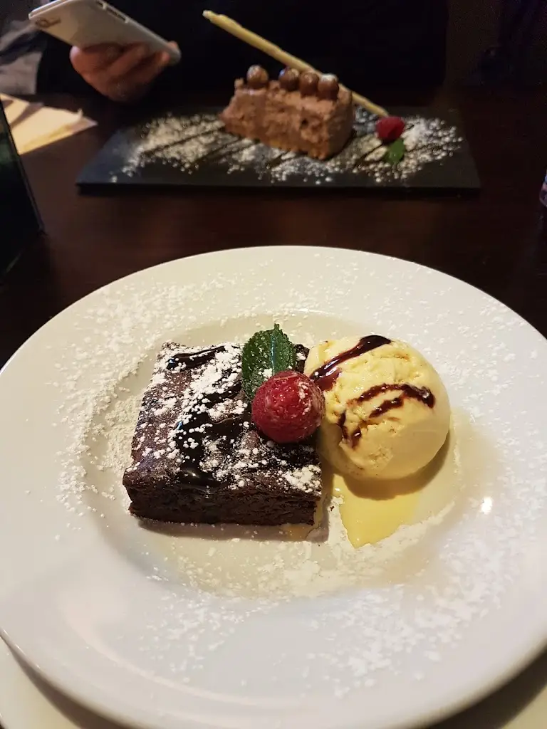 Menu_Salute At The White Swan_Rothwell_image_9