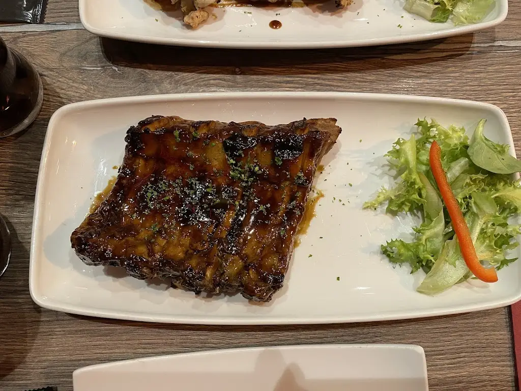 Charlie Hobbs_Toro Steak House_Rothwell_review