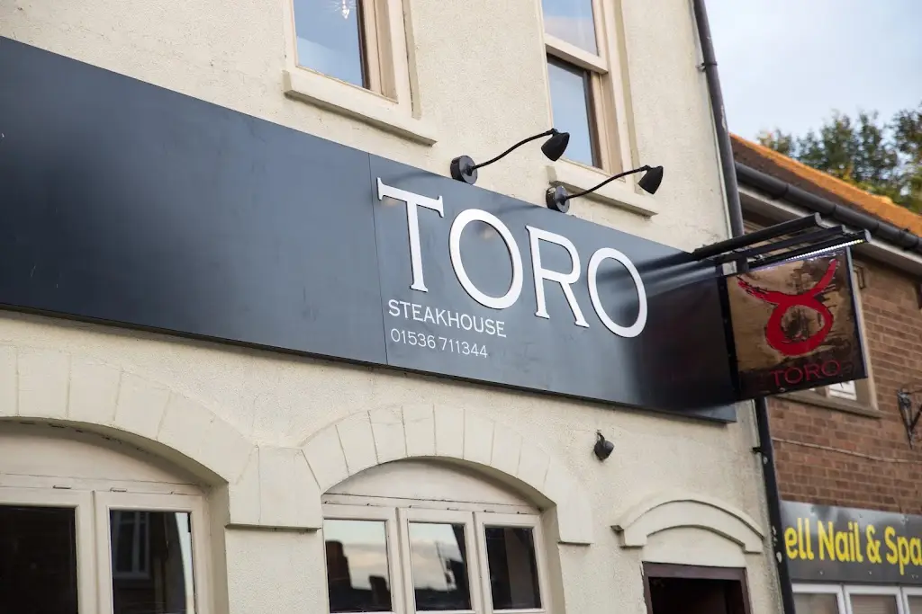 Toro Steak House_Rothwell_slider_image_1