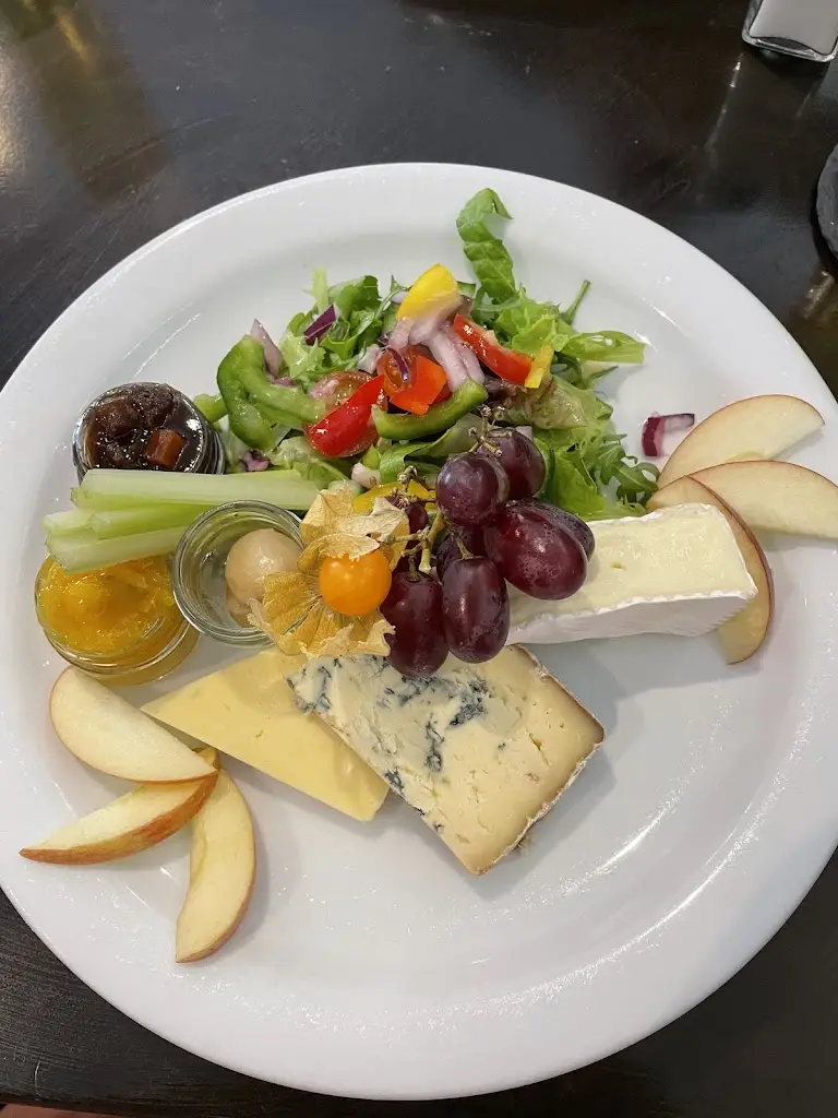 Menu_The Lakes at Stambridge_Rochford_image_8