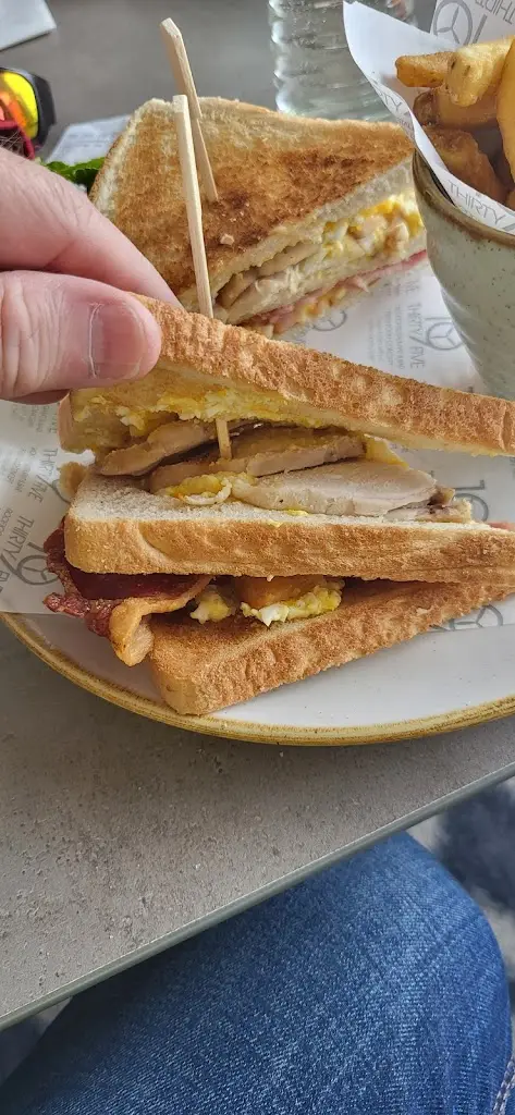 Sir Rothschild_1935 Rooftop Restaurant & Bar_Rochford_review