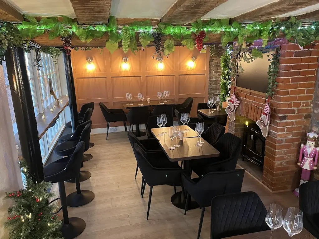 Amphora_Rochford_slider_image_1