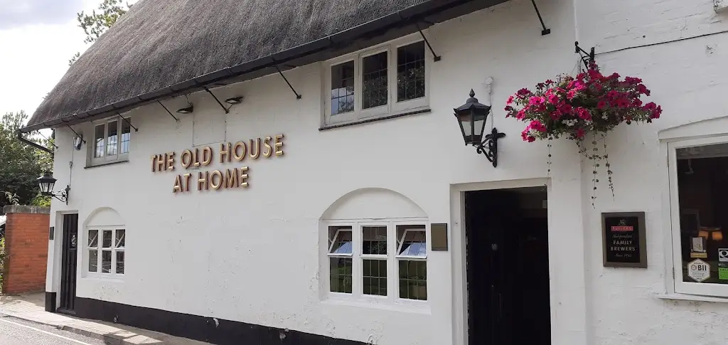 The Old House at Home restaurant in Romsey