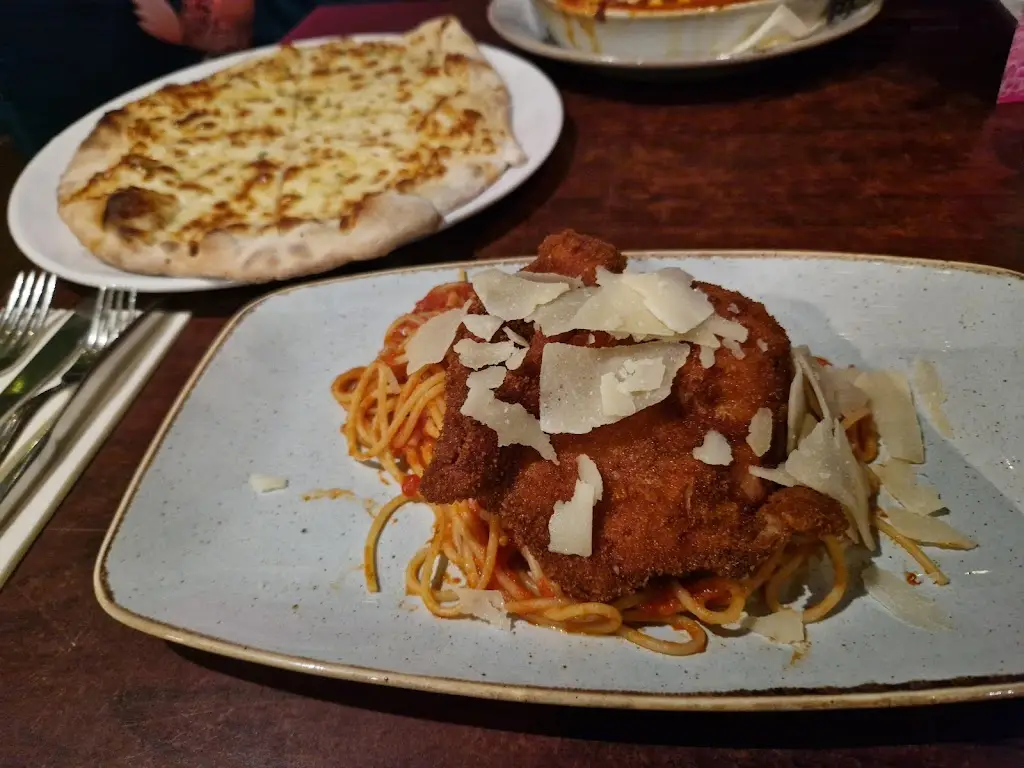 Crystal Nancy_Bella Vita & Funky Flamingo Romsey_Romsey_review