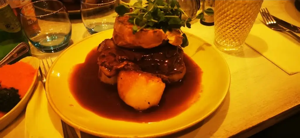 Star uk StarTV_Black Horse, Rottingdean_Rottingdean_review