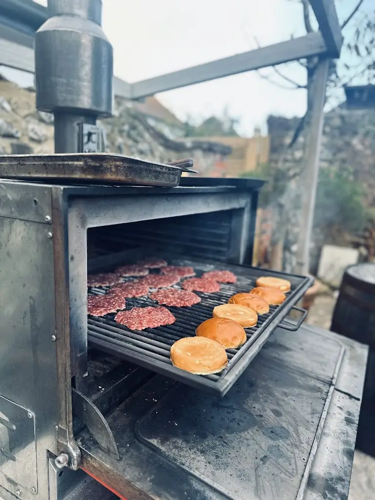 JHV Visick_Duck Inn_Rottingdean_review