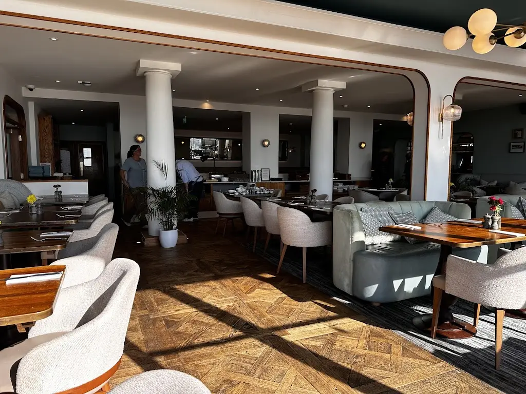 White Horses_Rottingdean_slider_image_3