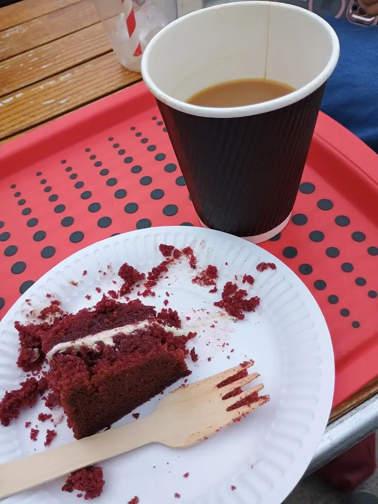 Alex von der Becke_Molly's At The Beach_Rottingdean_review