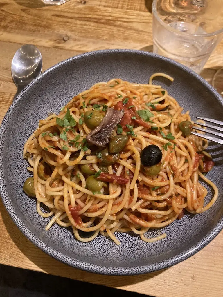 Anna Cresswell_Lovitaly_Ringwood_review