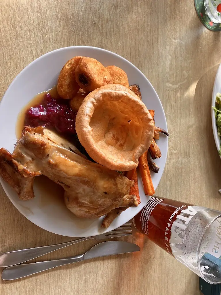 JONATHAN HAMMOND-WILLIAMS_The London Tavern_Ringwood_review