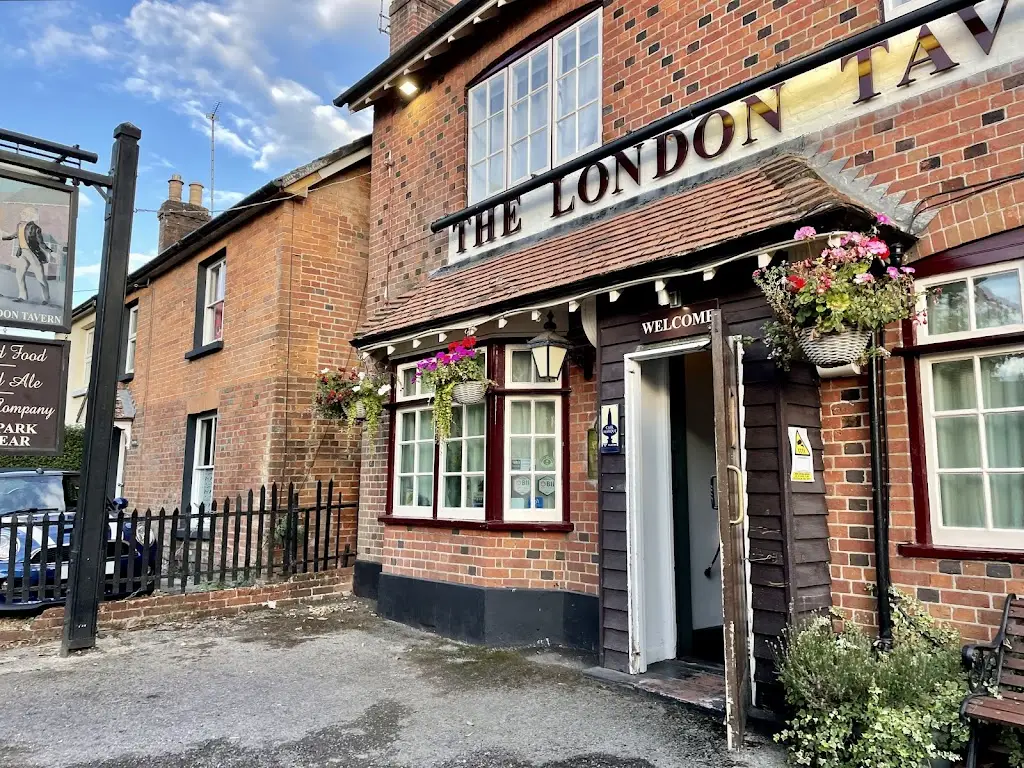The London Tavern restaurant in Ringwood