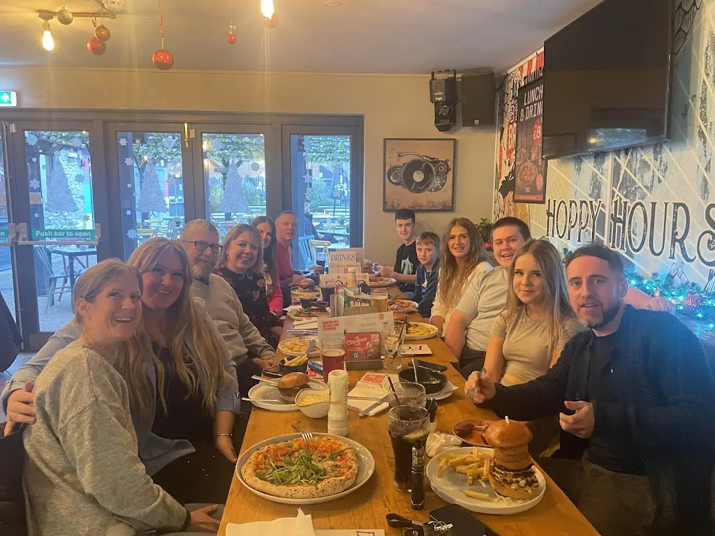 Miranda Earley_Cross Keys Inn Wootton Bassett_Royal Wootton Bassett_review