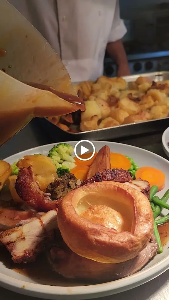 The White Hart_Roydon_slider_image_2