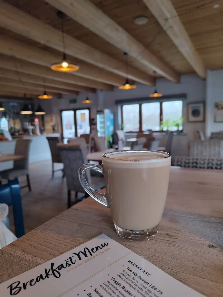 Menu_The Boathouse Cafe Bar_Roydon_image_4