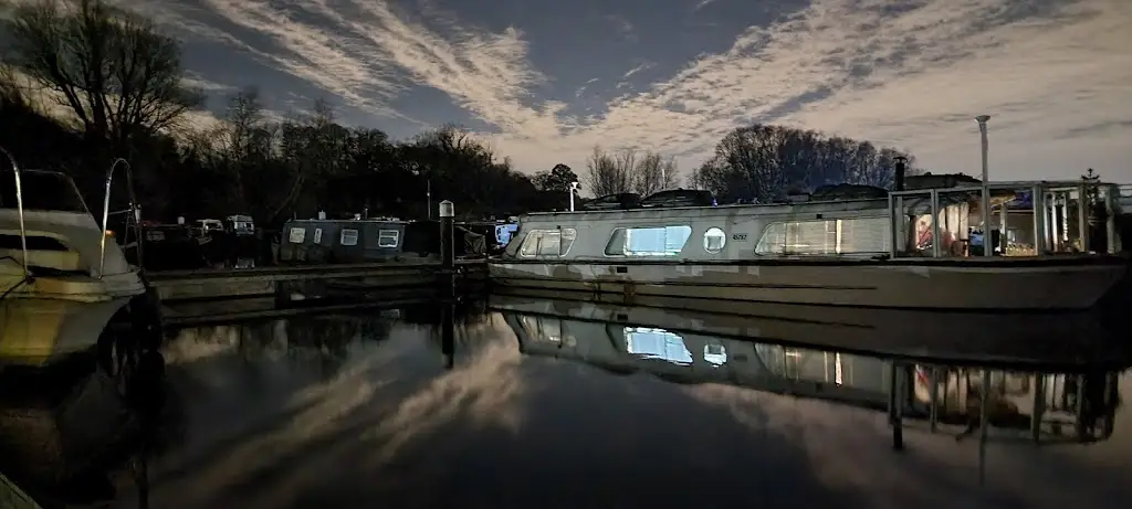 The Boathouse Cafe Bar_Roydon_slider_image_2