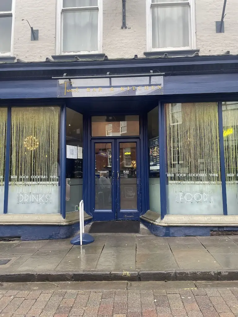 Reem Almashat_Tweet bar&Kitchen_Ross on Wye_review