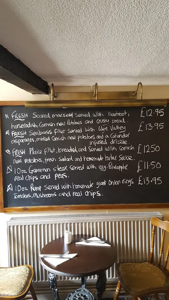 Menu_Man Of Ross_Ross on Wye_image_2