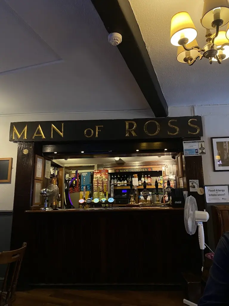 Phottos Photos_Man Of Ross_Ross on Wye_review