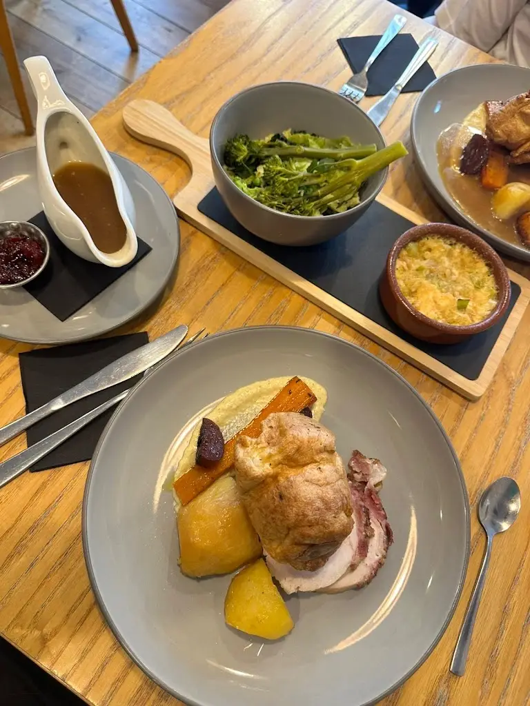 Esca Restaurant & Coffee Bar with Rooms_Ross on Wye_slider_image_2