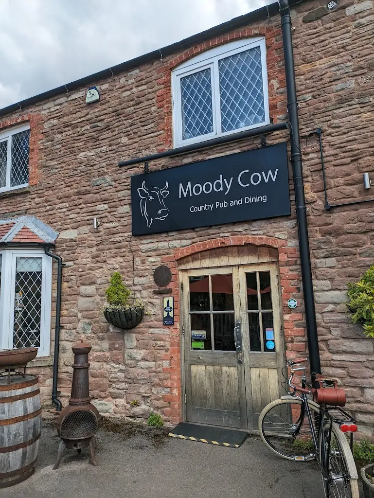 The Moody Cow_Ross on Wye_slider_image_1