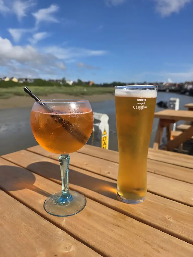 Claire Cajoles_The Anchor Pub, Rowhedge_Rowhedge_review