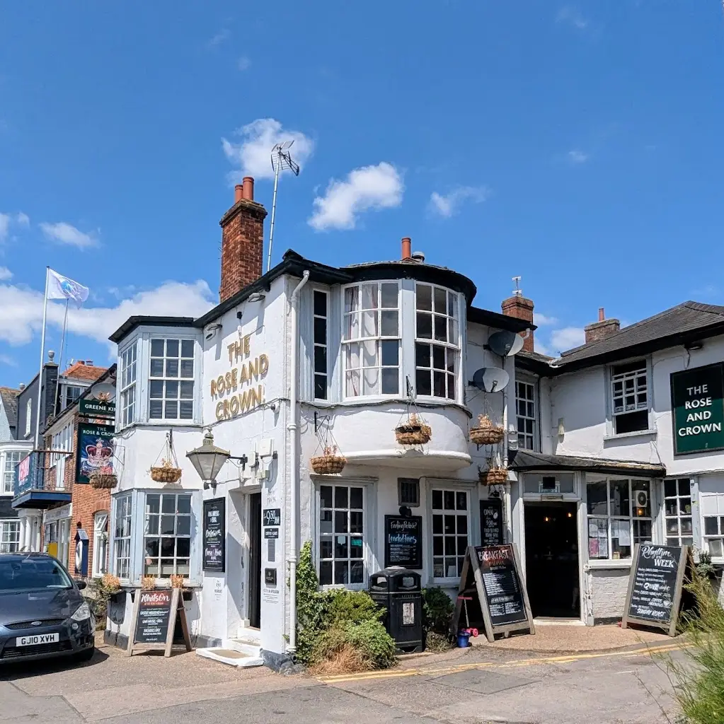 Stephen_Rose and Crown_Rowhedge_recensione