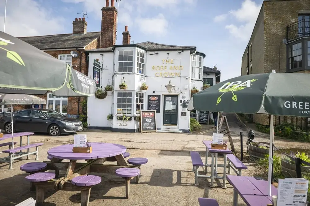 Rose and Crown_Rowhedge_slider_image_1