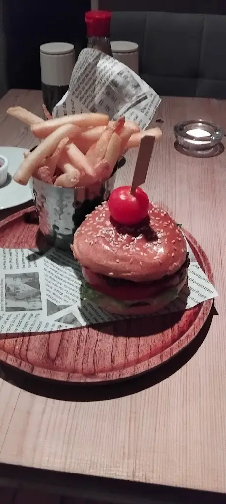 Andy Sutton_The Whalebone_Rowhedge_review