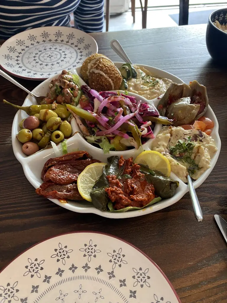 Sarah Stock_The Olive Branch_Rowhedge_review