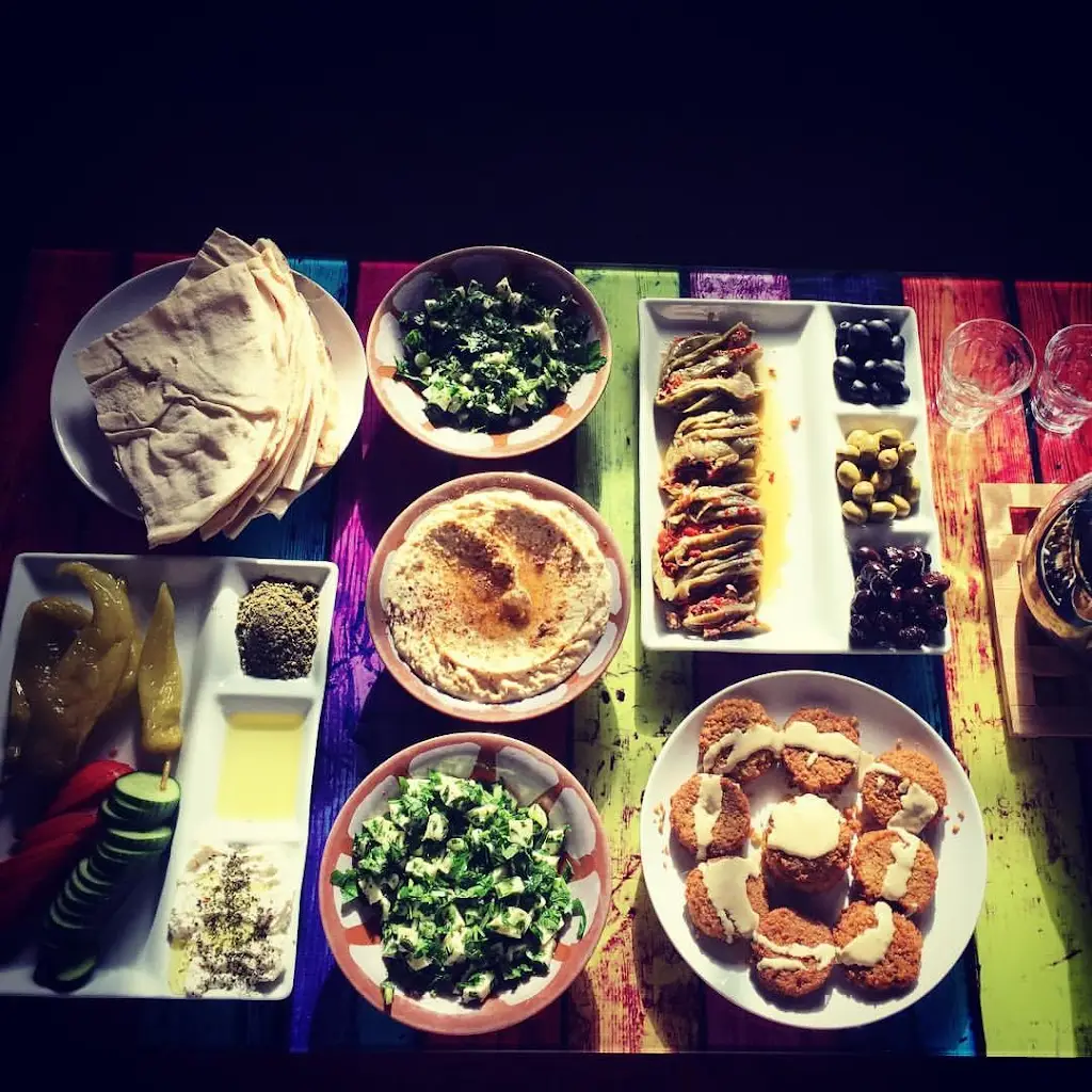 The Olive Branch_Rowhedge_slider_image_3