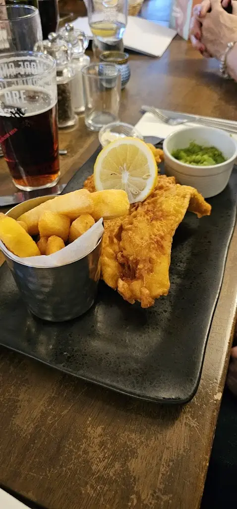 Menu_Wooden Fender_Rowhedge_image_7