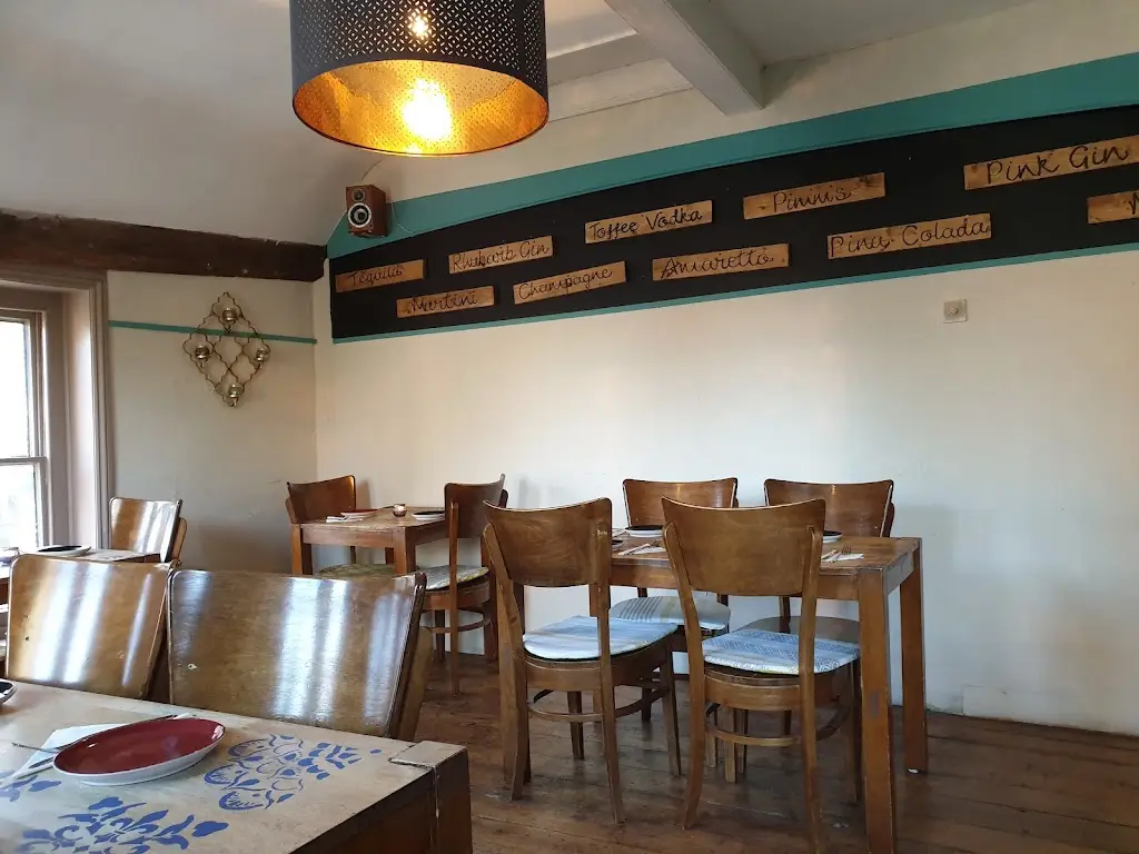 Andrew Cartwright_The Orange Tree Tapas Restaurant - Wine, Gin and Cocktail Bar_Rowhedge_review