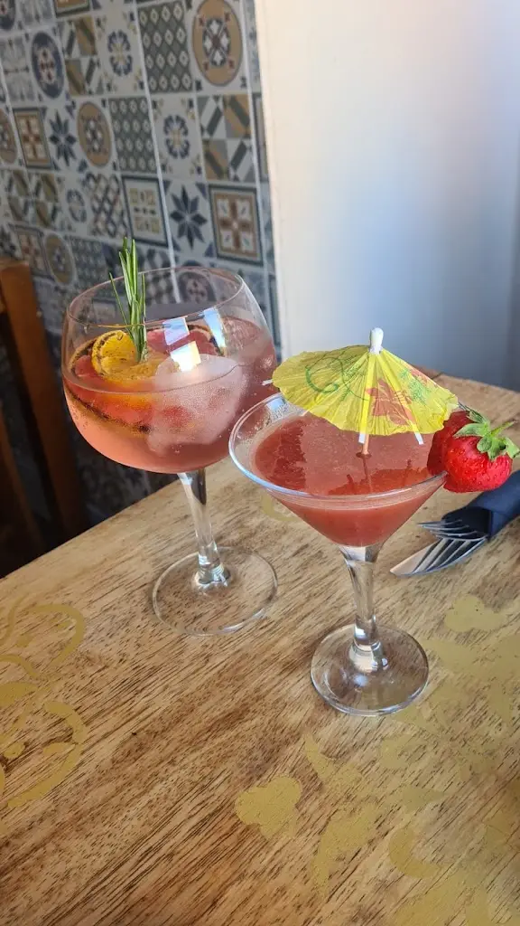 Chris Langridge_The Orange Tree Tapas Restaurant - Wine, Gin and Cocktail Bar_Rowhedge_review